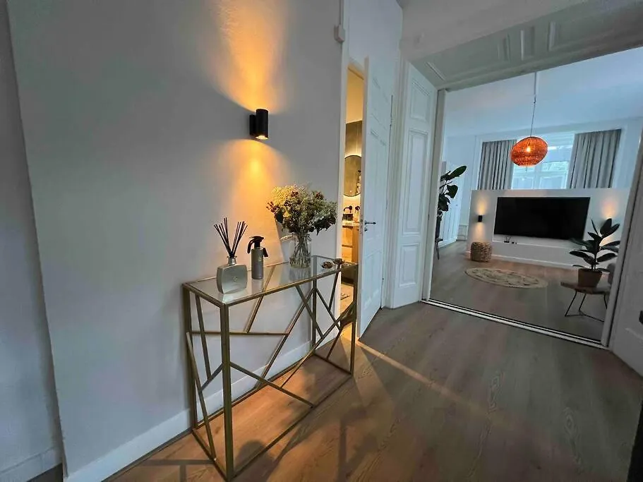 Vondelpark Luxury Apartment Amsterdam