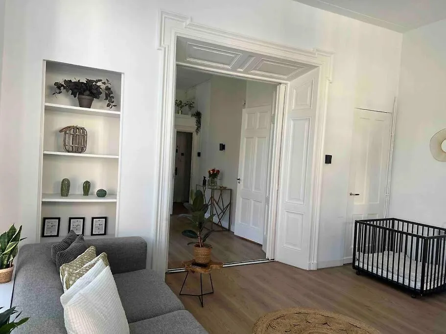 Vondelpark Luxury Apartment Amsterdam