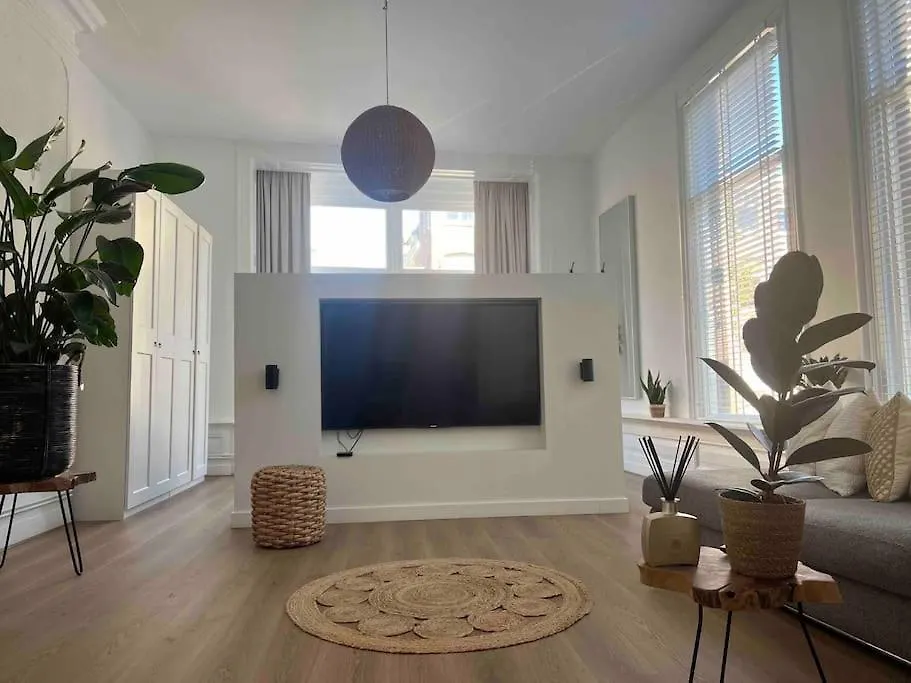 Vondelpark Luxury Apartment Amsterdam